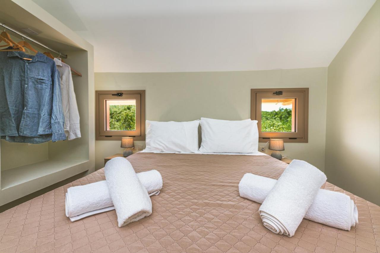Kozanos Suites With Private Pool Amoudi Buitenkant foto