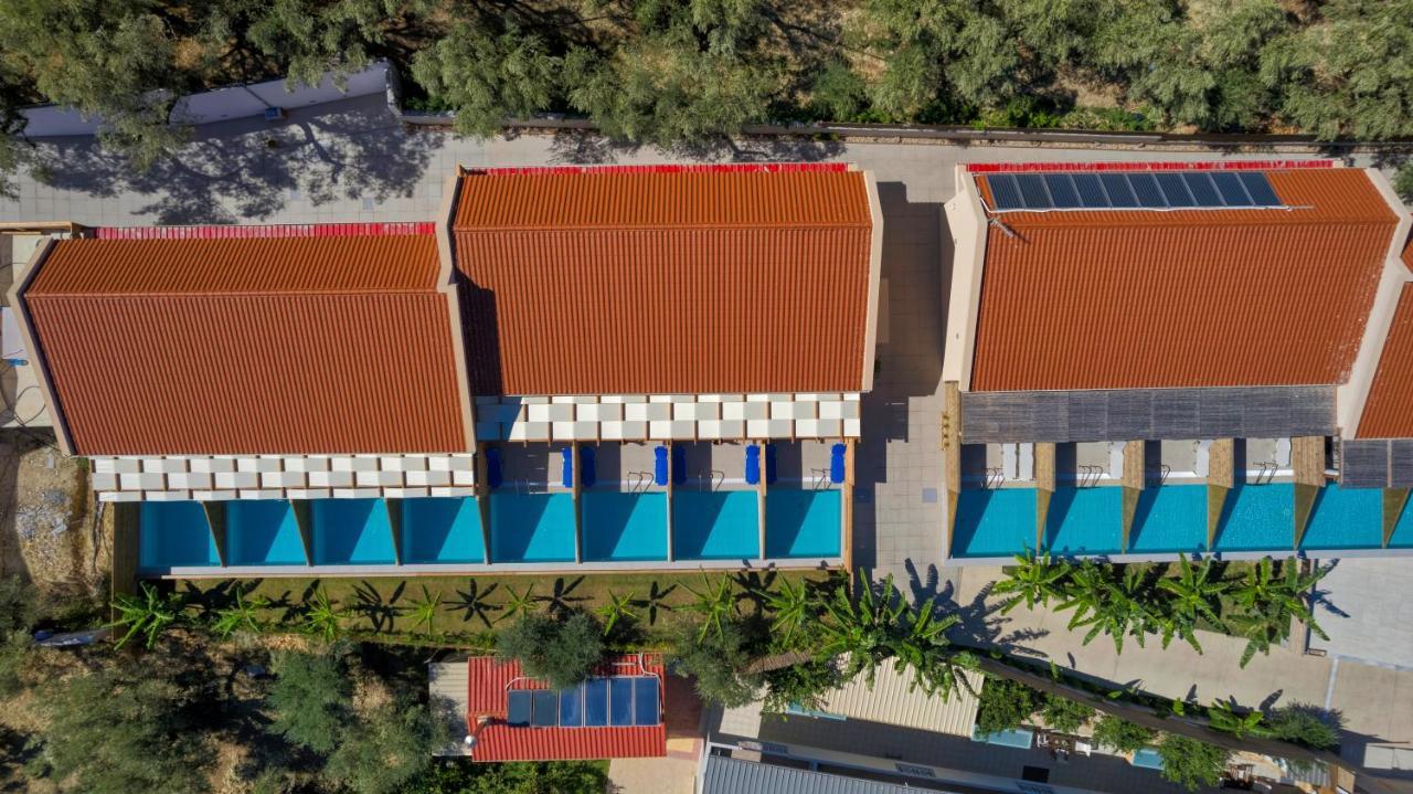 Kozanos Suites With Private Pool Amoudi Buitenkant foto