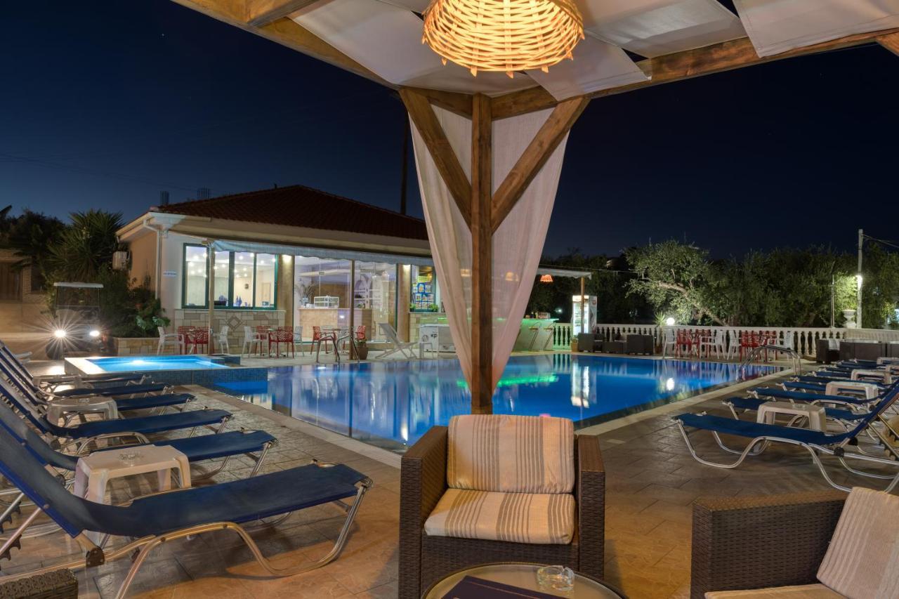 Kozanos Suites With Private Pool Amoudi Buitenkant foto